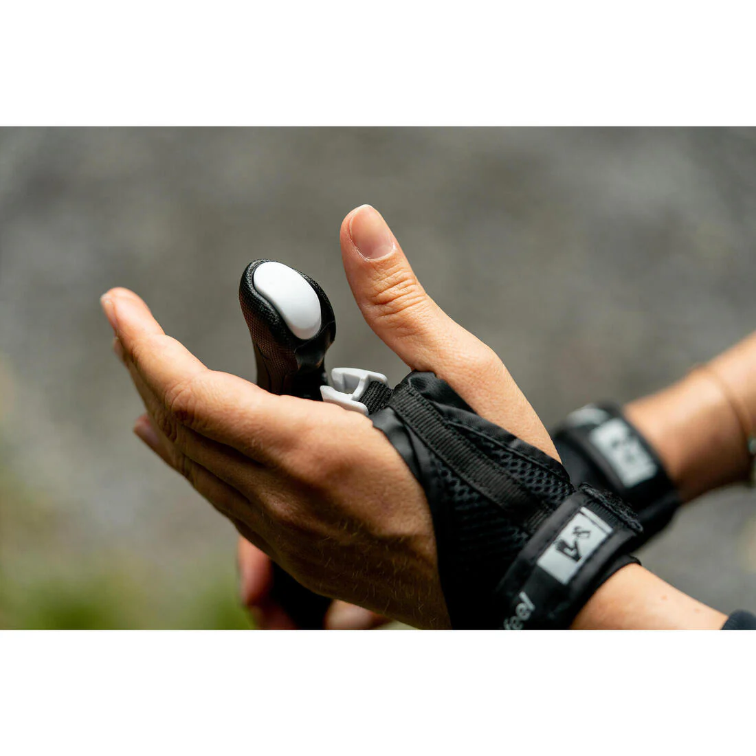 BÂTONS DE MARCHE NORDIQUE TÉLÉSCOPIQUE ALUMINIUM NW P120 NOIR / VERT DE GRIS - Image 14