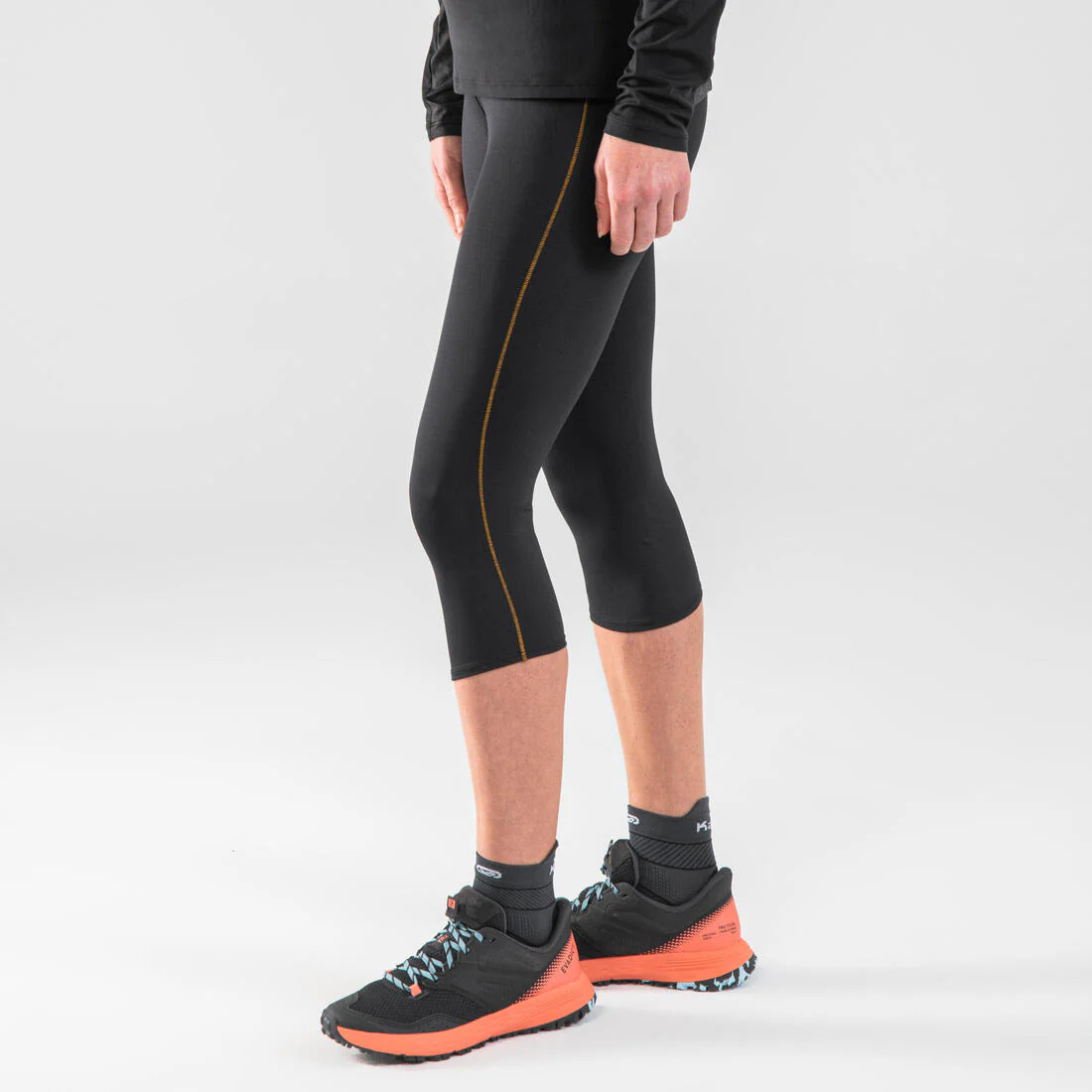 LEGGING DE TRAIL RUNNING 3/4 FEMME EMBOSS NOIR BRONZE - Image 11