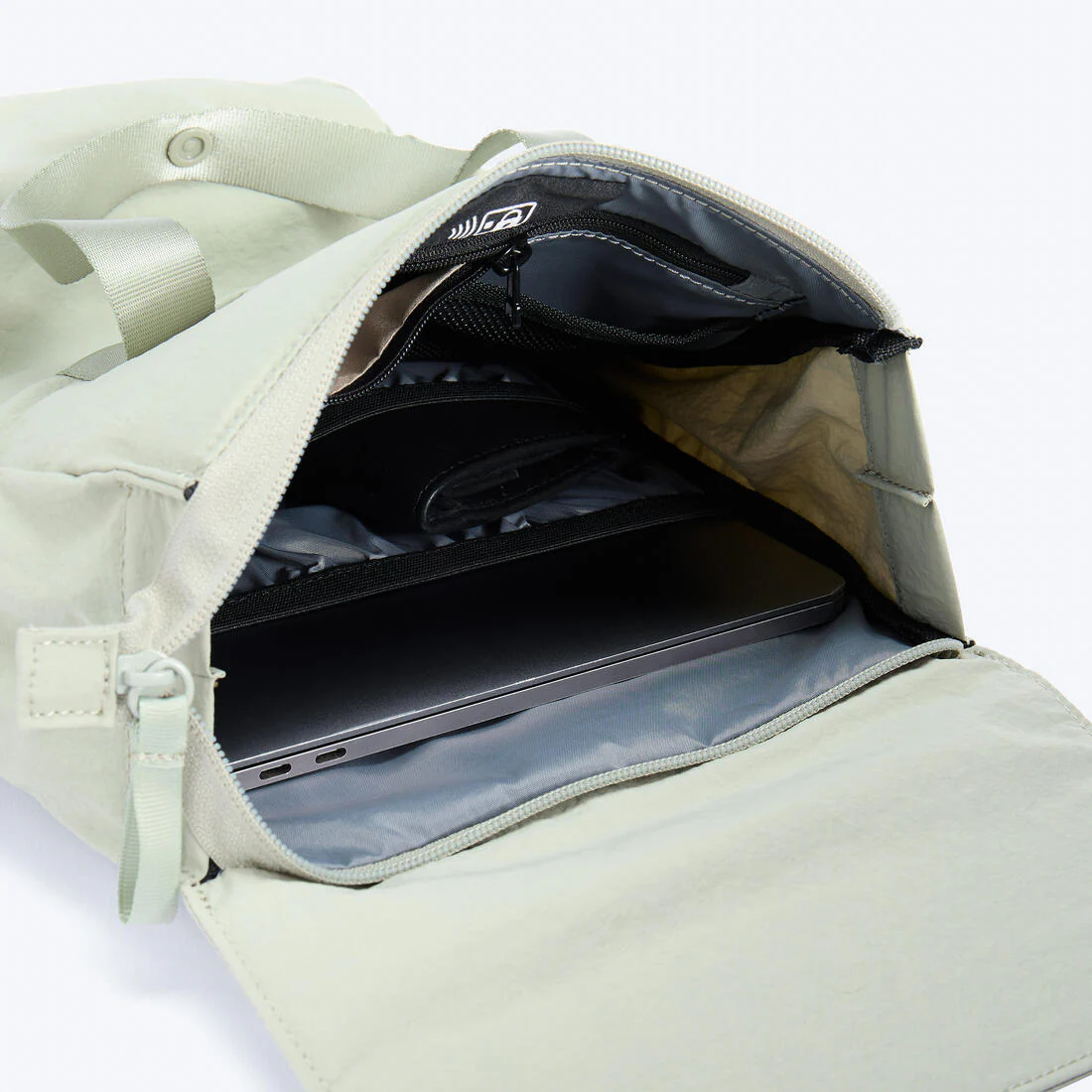 Petit sac à dos avec compartiment ordinateur 10L - Image 9