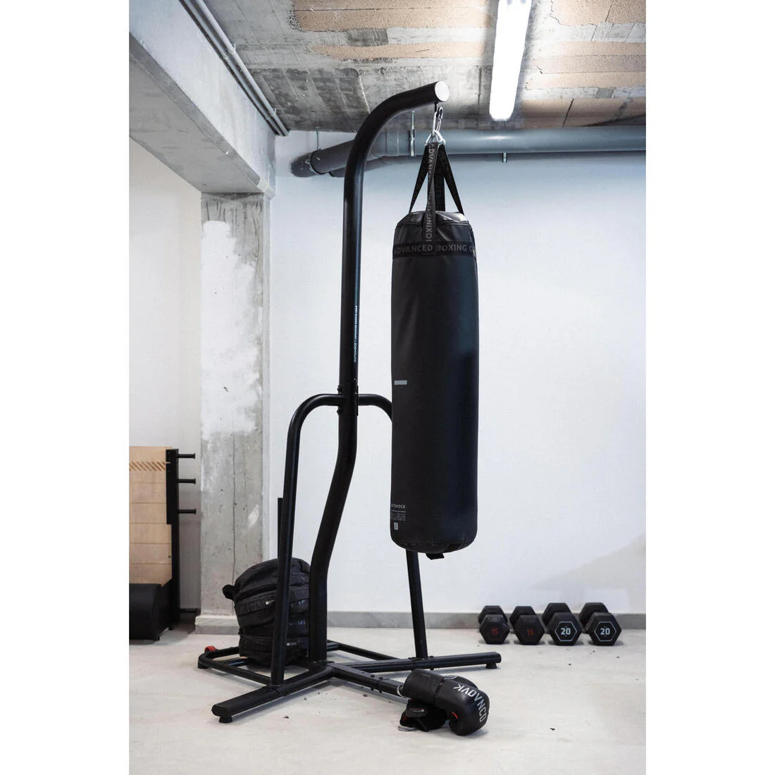 Support autoportant 900 pour sac de frappe, lestable et polyvalent - Image 8