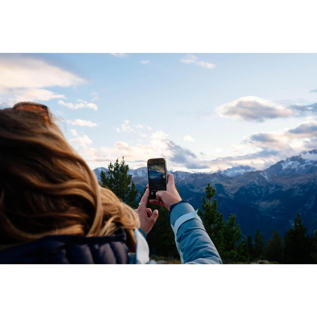 Veste de randonnée montagne imperméable femme, MH500 - Image 56